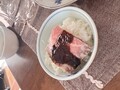 ローストビーフをご飯にのせて