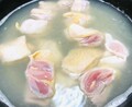絶品だしに踊り出す名古屋コーチン♪