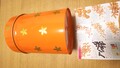 花月と言えば朱色の缶です