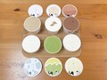 カップめいいっぱいのアイスクリーム