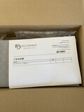 箱を開けるとこんな感じで入っています。