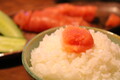 あつあつの白いご飯にのせて