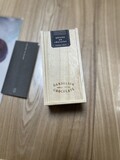 木目調の木箱でオシャレです。
