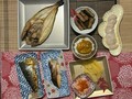 品数が多くて贅沢な食卓になりました