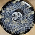 大皿にアートのようなふぐ刺し