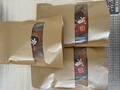 一本づつ紙の袋に入っています。