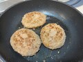 焼いてる間も肉汁が出てきます