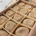 木箱にきちんと収まっています