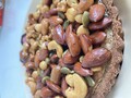 ナッツがごろっごろとのっています