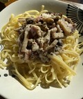クリームソースパスタ