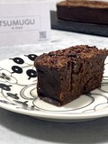 シンプルながらカカオニブがインパクト大