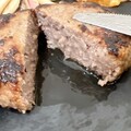 断面から肉汁じゅわっ