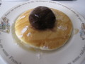 コンポートをパンケーキにのせてみました。