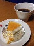 しゅわふわっ甘過ぎない大人のチーズケーキです