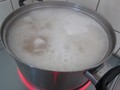 大きめの鍋で　たっぷりのお湯