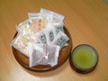 お茶を用意して…