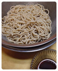 まずは、シンプルにざるそばで★