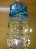 しっかりしたペットボトルに美味しそうなお水が詰められて送られてきました。