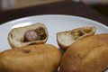 右が赤ピロ、左がカレーピロ