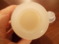 ほのかに黄色がかったお色です