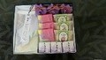 箱を開けると、色々な和菓子が入っていて心ワクワク！