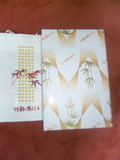 紙袋も一緒に入っていました