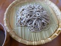 ざるそばを、ツルツルっと！