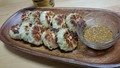 フライパンで焼いて餃子風に酢醤油で頂きました。