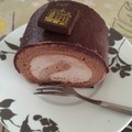 切り口からも、チョコの重層感がよく伝わります♪