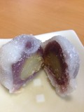 ぎっしり入った上品なこしあんと栗。