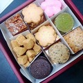 本当に重箱に入っているみたいな焼き菓子