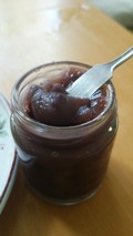なめらかなこしあんの中に、粒あんも！