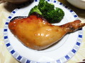 照りよく焼けたローストチキン