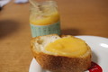 フランスパンに塗って・・・