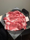 １枚が大きくサシも美しい仙台牛♪