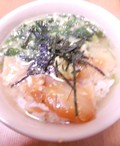家にあった刻みのりとわさびを添えて