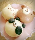 蒸し上がり（蒸機使用）。ふっくらつやつやです